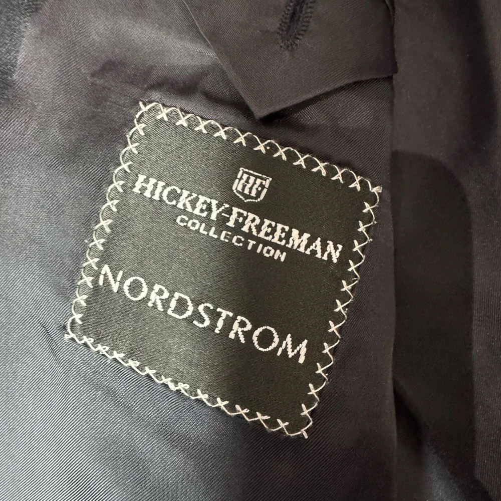 Hickey Freeman Loro Piana Boardroom Tasmanian Super 120’s Wool Pinstriped Blazer